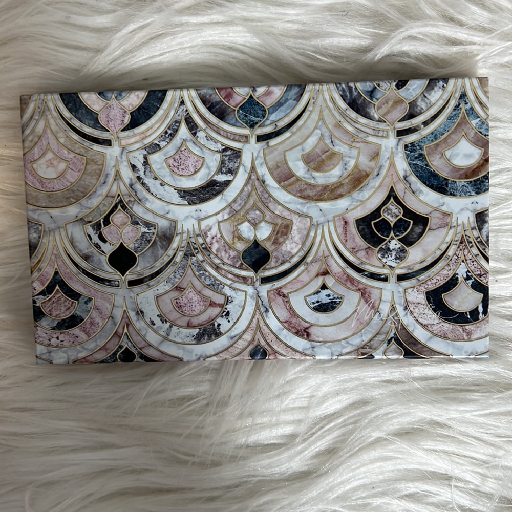 Magnetic 4 Compact "Sistine" design NIB